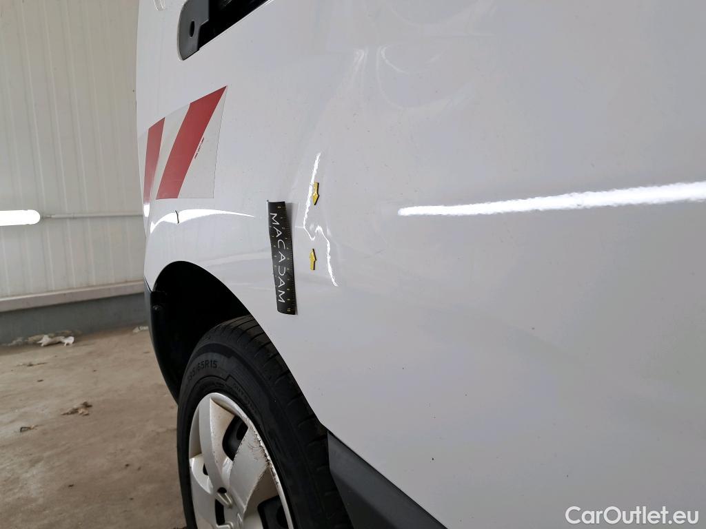  Renault  Kangoo  II Express Maxi Extra (Série Spéciale) 1.5 dCi 95CV BVM6 E6dT #32