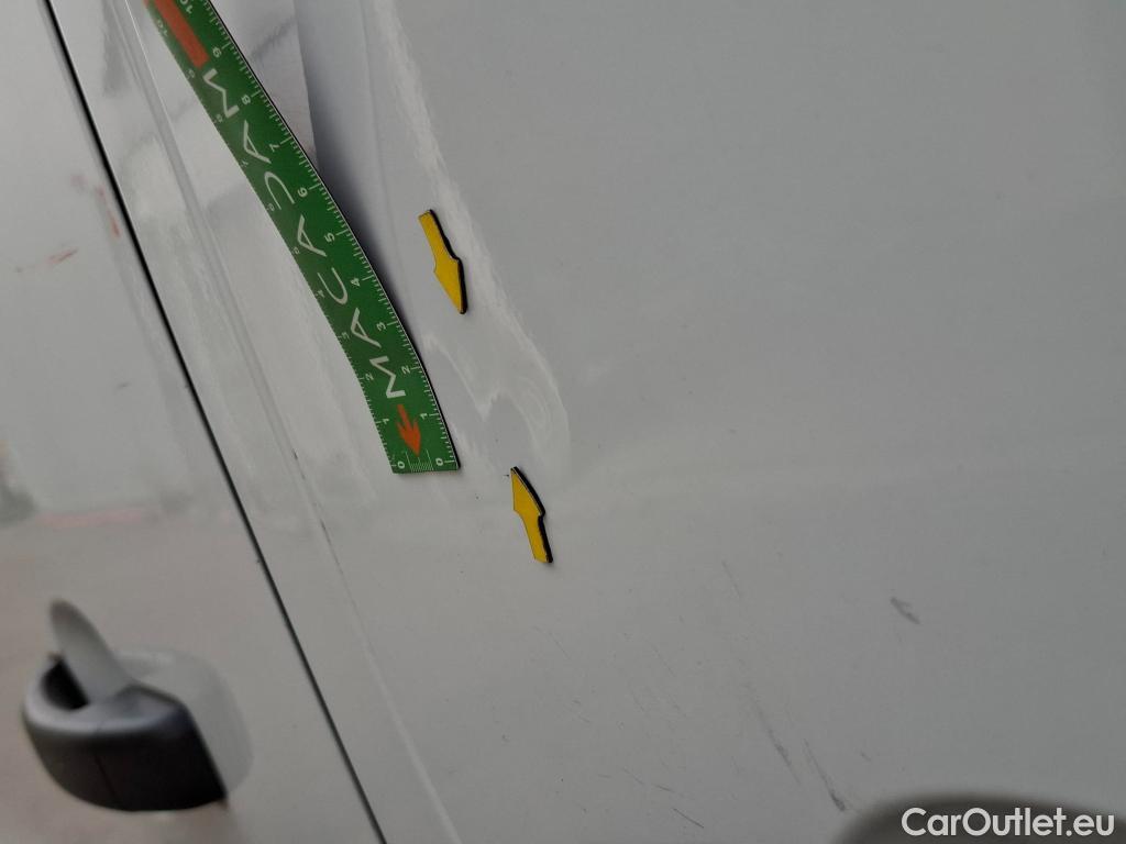  Renault  Trafic RENAULT  VU 4p Fourgon FG CF L2H1 1200 dCi 95 E6 #25