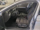  Volkswagen  Passat Volkswagen  Variant 1.5 TSI EVO 150 KM DSG Business 5d #8