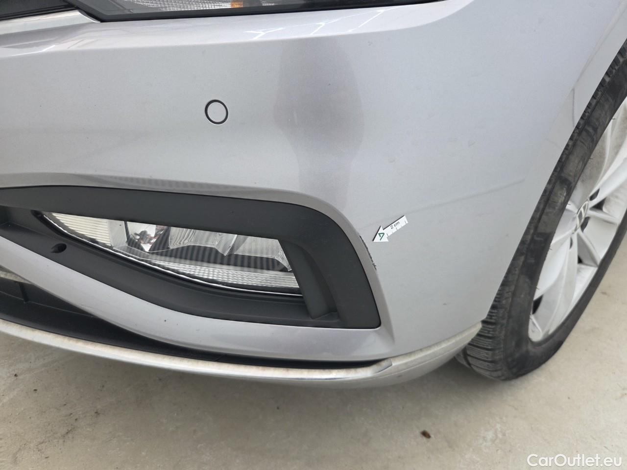  Volkswagen  Passat Highline 2.0 TDI DSG 150 CP #8