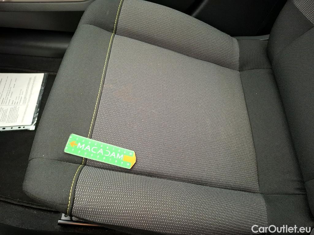  Citroen  C3 CITROEN  Société / 2020 / 5P / Berline / VU BlueHDi 100 SandS BVM6 Feel Business R #4