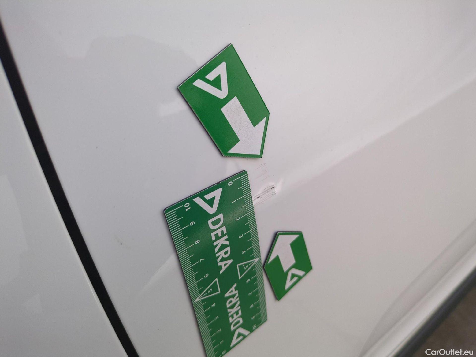  Citroen  C3 CITROEN  / 2020 / 5P / Berline PureTech 83 S&S BVM Feel Pack #37