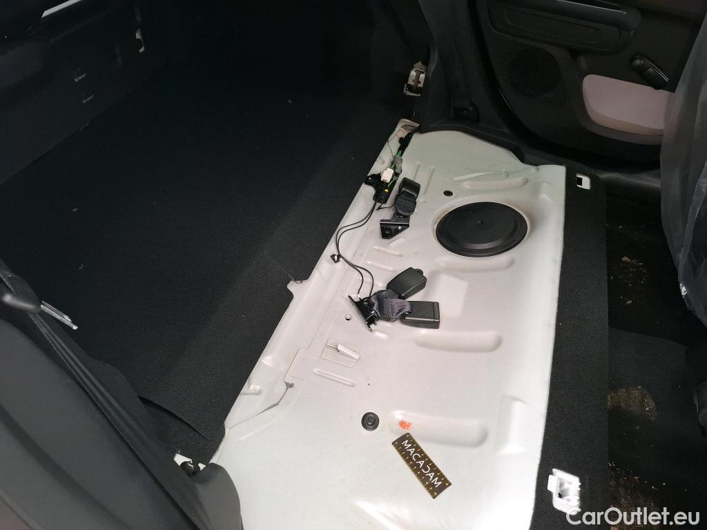  Citroen  C3  Shine 1.2 PureTech 80CV BVM5 6E #3