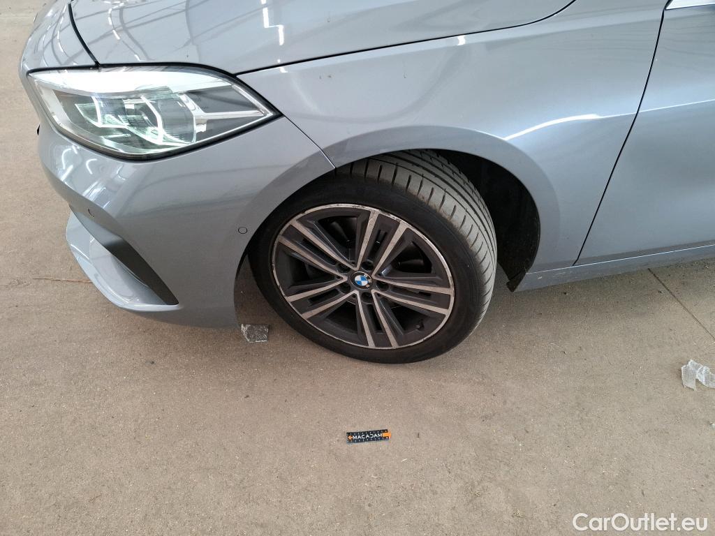  Bmw  Serie 1 BMW Série 1 / 2019 / 5P / Berline 116i DKG7 Business Design #13