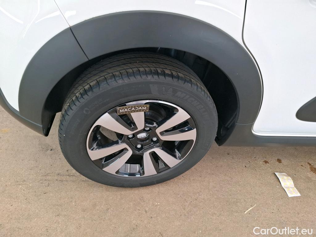  Citroen  C3  Shine 1.2 PureTech 80CV BVM5 6E #31