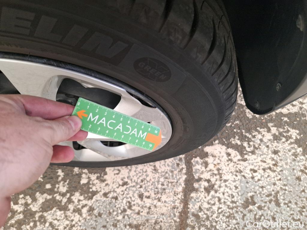  Citroen  C3  Feel 1.2 PureTech 80CV BVM5 E6 #16