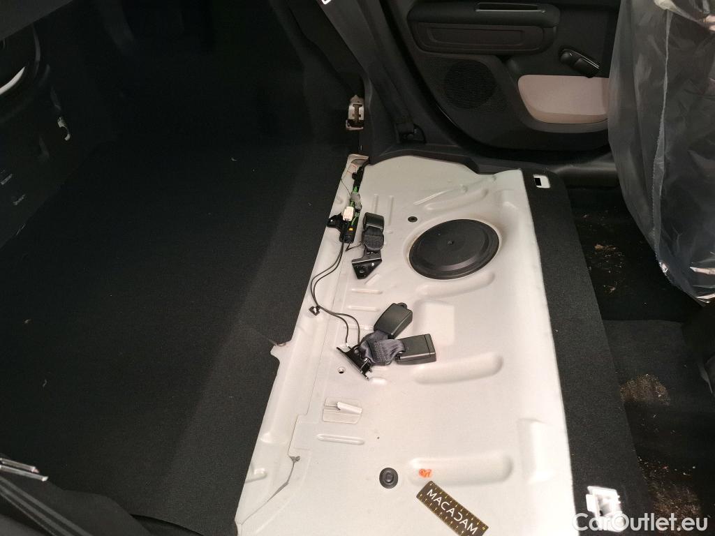  Citroen  C3  Shine 1.2 PureTech 80CV BVM5 6E #19