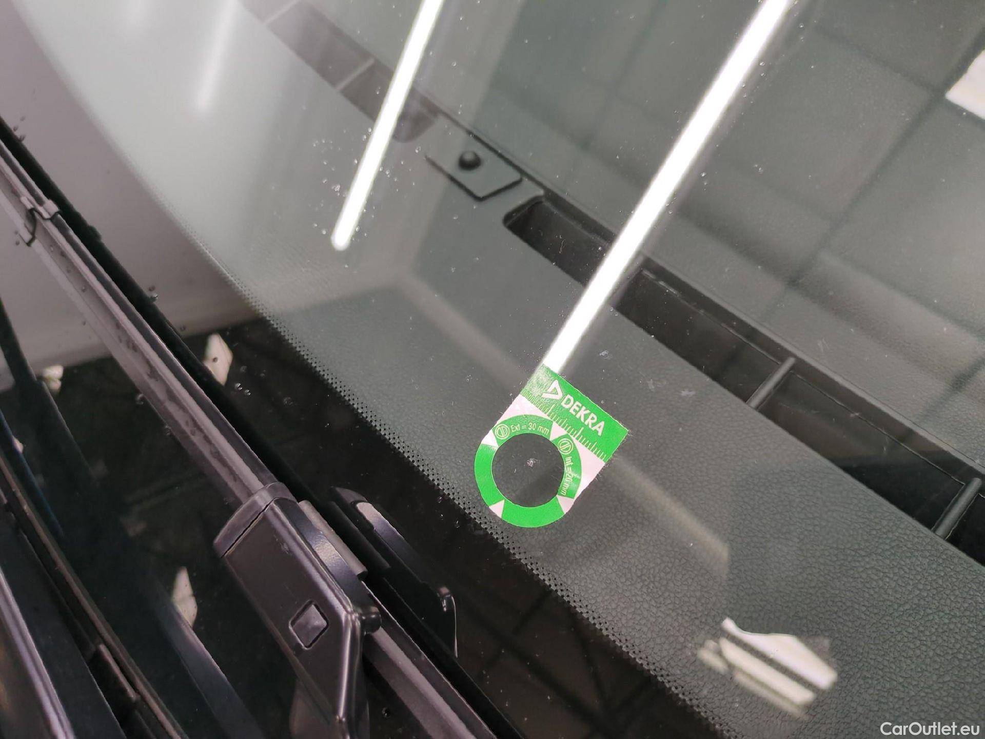  Citroen  C3  Shine Business 1.2 PureTech 80CV BVM5 E6d #7