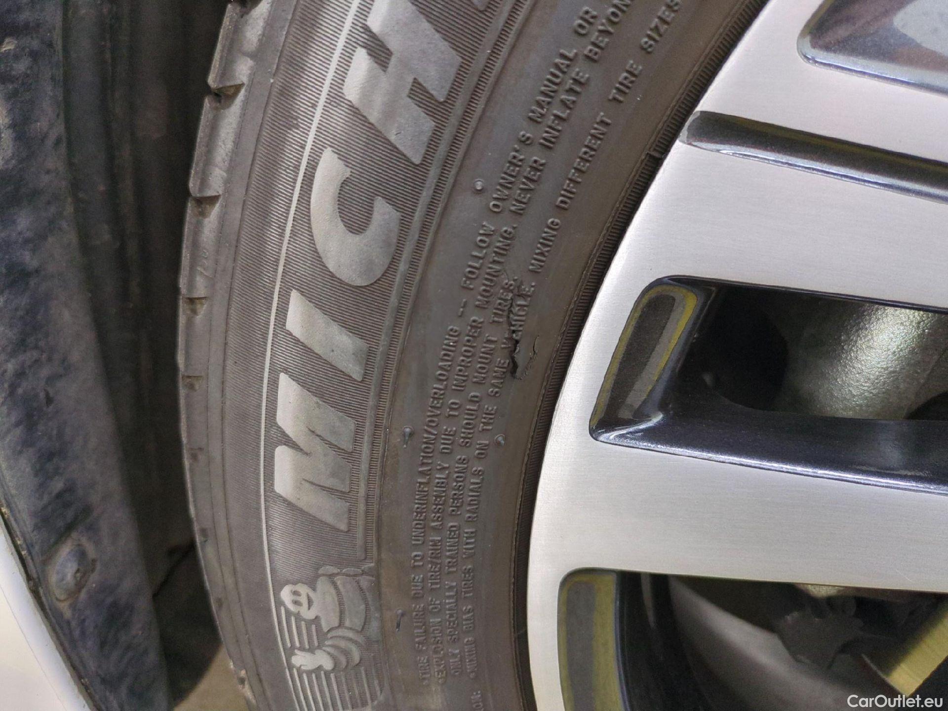  Peugeot  208  Style 1.2 PureTech 75CV BVM5 E6d #2