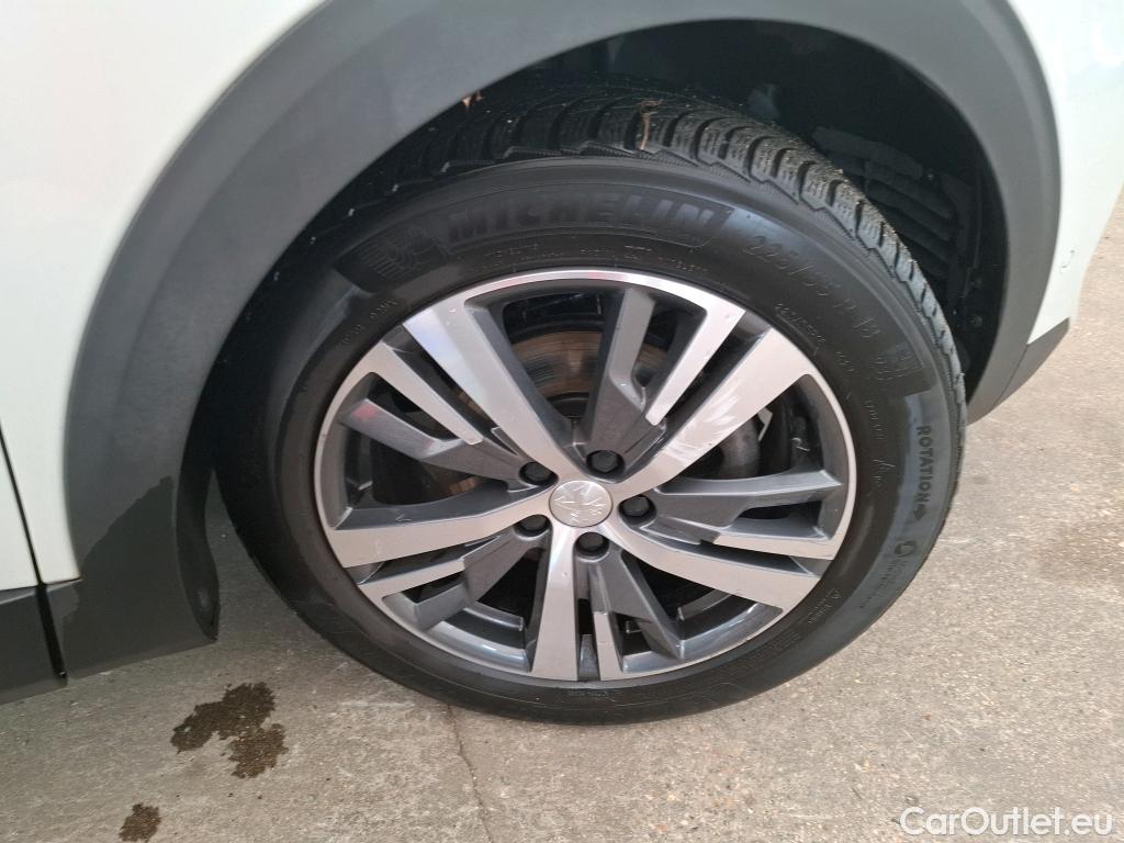  Peugeot  3008  Allure Pack 1.2 PureTech 130CV BVA8 E6d #19