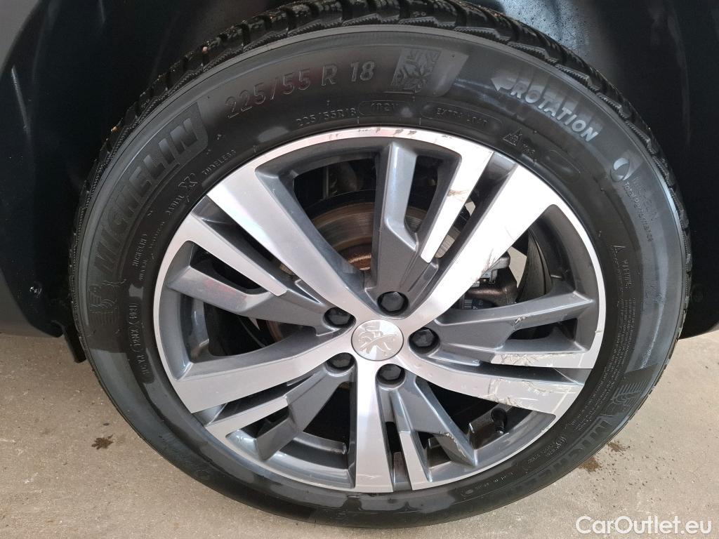 Peugeot  3008  Allure Pack 1.2 PureTech 130CV BVA8 E6d #5