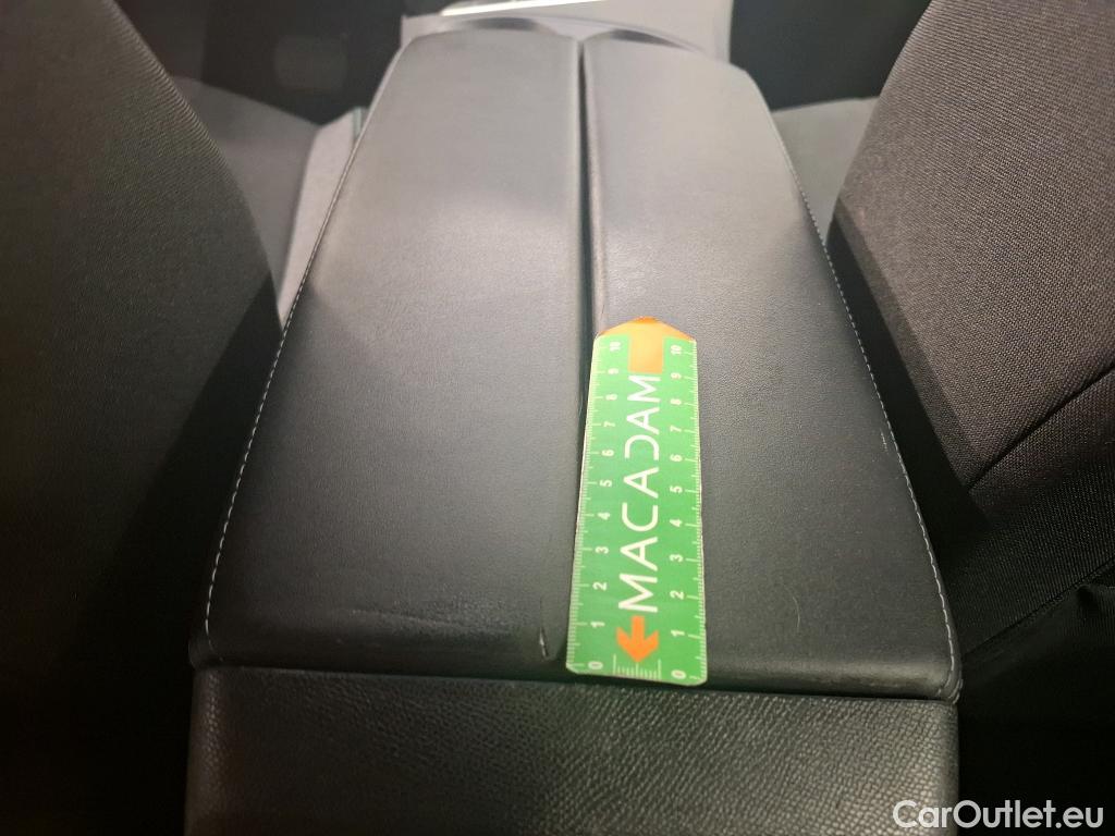  Peugeot  3008  II Active Pack 1.2 PureTech 130CV BVA8 E6d #36