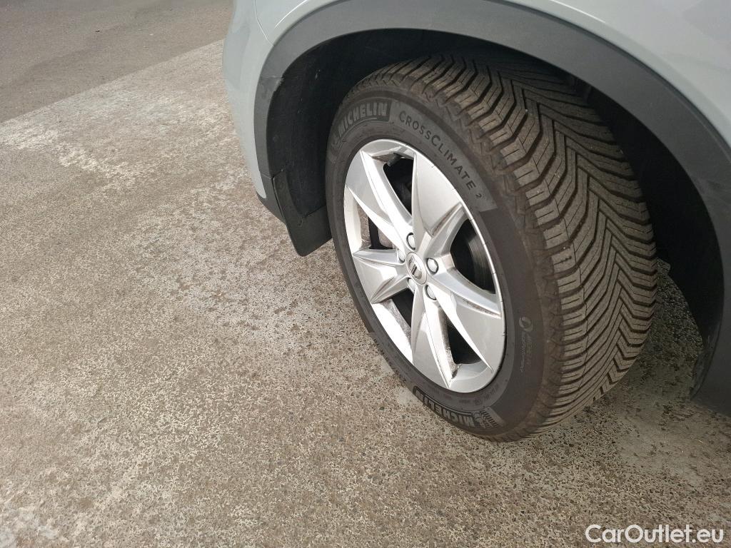  Volvo  XC 40 XC40 Momentum 2WD 2.0 #35