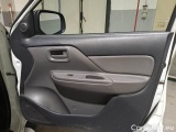  Mitsubishi  L200 MITSUBISHI  / 2015 / 4P / PICKUP 2.4 DI-D CLUB CAB INVITE #225