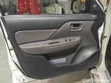  Mitsubishi  L200 MITSUBISHI  / 2015 / 4P / PICKUP 2.4 DI-D CLUB CAB INVITE #229