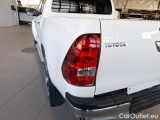  Toyota  Hilux TOYOTA  / 2020 / 4P / AUT.CABINA DOPPIA 2.4 D-4D A/T DC 4WD LOUNGE #50