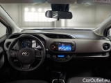  Toyota  Yaris TOYOTA  / 2017 / 5P / BERLINA 1.5 HYBRID BUSINESS #3