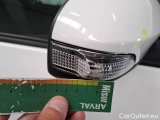  Toyota  Yaris TOYOTA  / 2017 / 5P / BERLINA 1.5 HYBRID BUSINESS #33