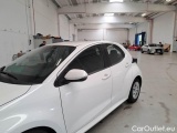  Toyota  Yaris TOYOTA  / 2020 / 5P / BERLINA HYBRID BUSINESS MY20 #76