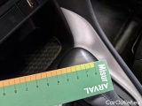  Toyota  Yaris TOYOTA  / 2020 / 5P / BERLINA HYBRID BUSINESS MY22 #97