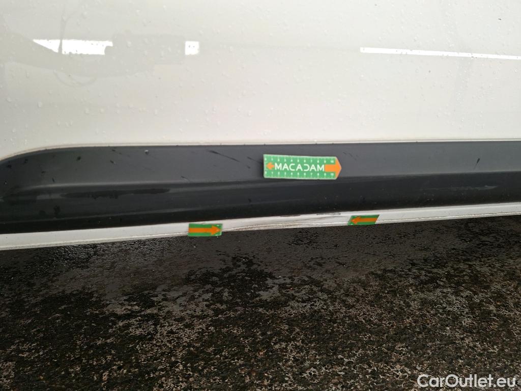  Peugeot  Expert  Kombi L2 1.5 HDi 120CV BVM6 E6d #10