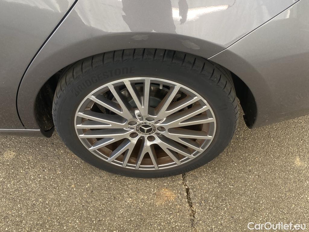  Mercedes  CLA-Klasse MERCEDES BENZ CLA Coupe 2019 4P Coupé CLA 180 d Business Line BA8 #8