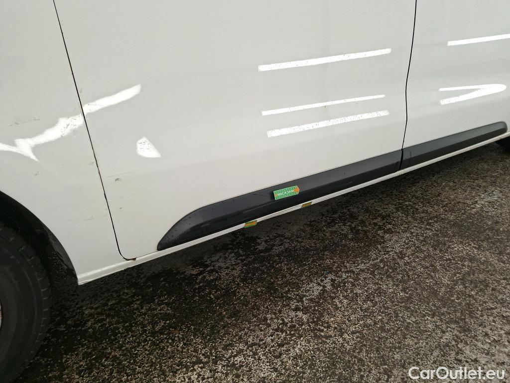  Peugeot  Expert  Kombi L2 1.5 HDi 120CV BVM6 E6d #9
