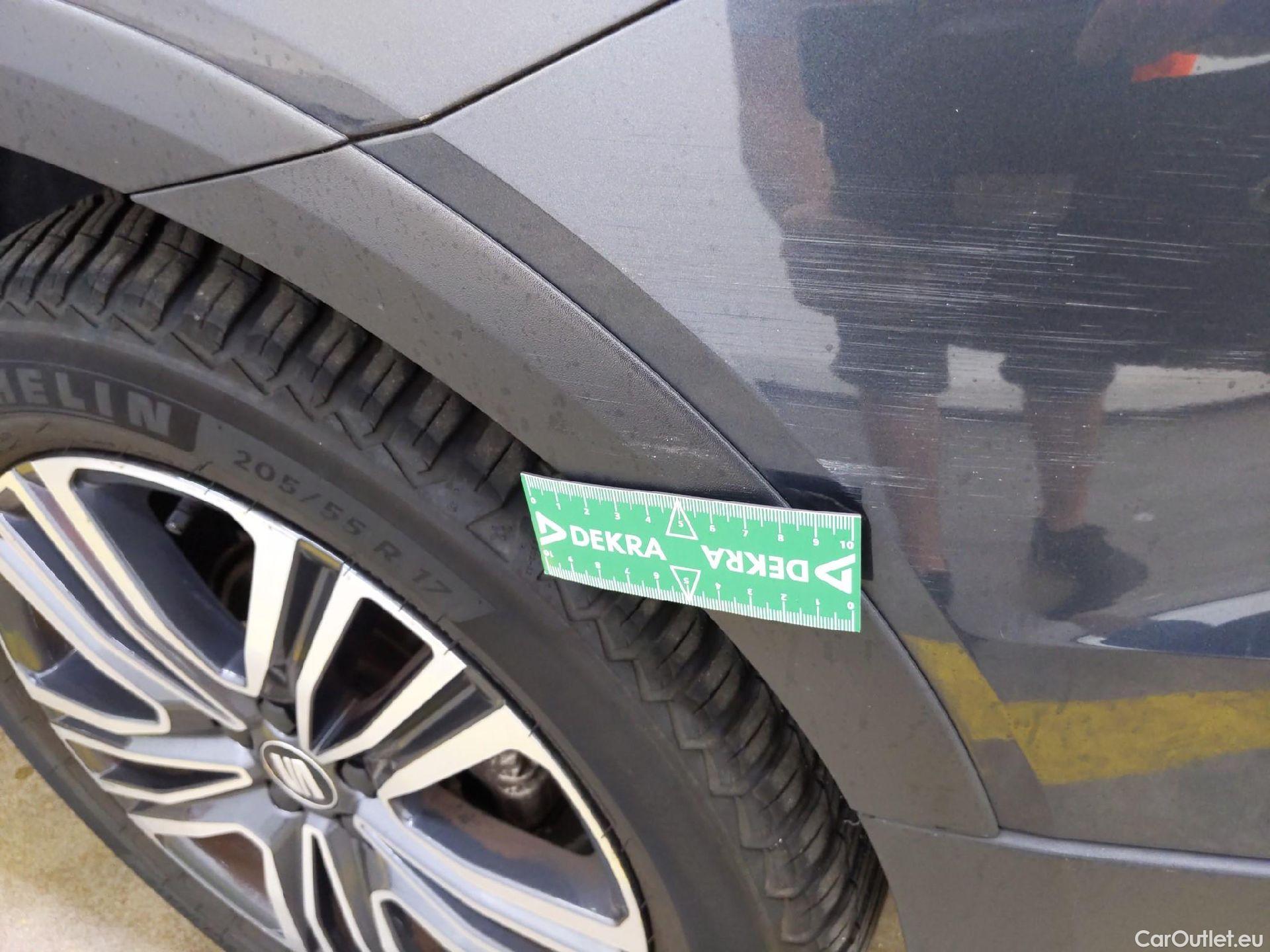  Seat  Arona  Xcellence 1.0 TSI 110CV BVA7 E6d #26