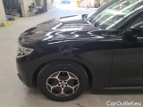  Alfa Romeo   STELVIO ALFA ROMEO / 2017 / 5P / SUV 2.2 TD 190 CV SUPER BUSINESS AT8 Q4 #57