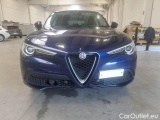  Alfa Romeo   STELVIO ALFA ROMEO / 2017 / 5P / SUV 2.2 TURBO DIESEL 190CV EXECUTIVE AT8 Q4 #38