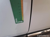  Peugeot  3008 PEUGEOT  / 2020 / 5P / SUV BLUEHDI 130 SeS ALLURE #33