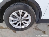  Volkswagen  Tiguan VOLKSWAGEN  / 2016 / 5P / SUV 2.0 TDI SCR 110KW BUSINESS BMT DSG #99