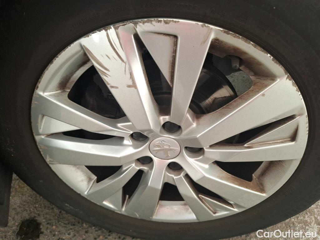  Peugeot  3008  II Active Pack 1.2 PureTech 130CV BVA8 E6d #2