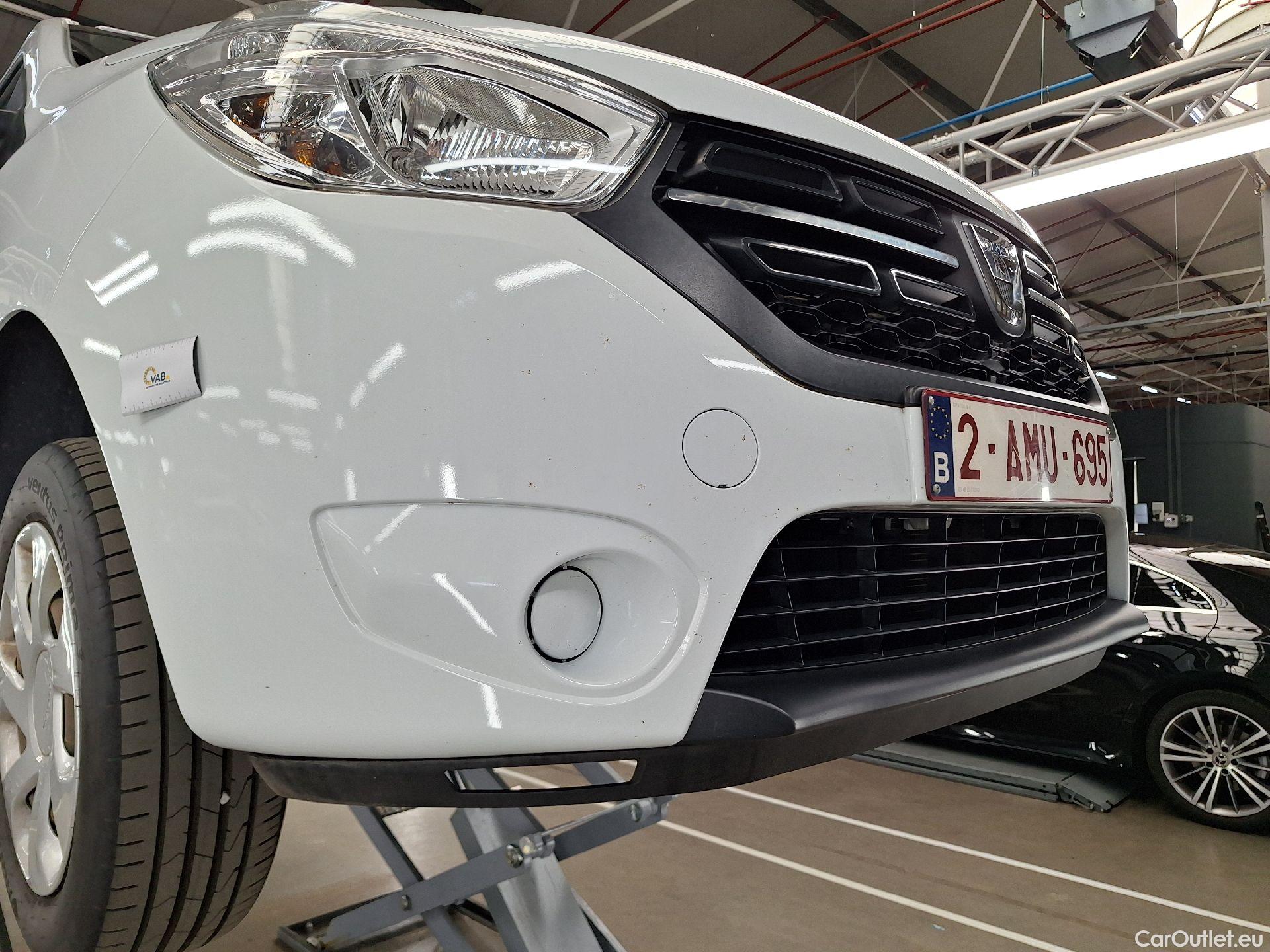  Dacia  Lodgy Dacia,  '12, Dacia  TCe 100 Essential 5PL 5d #29