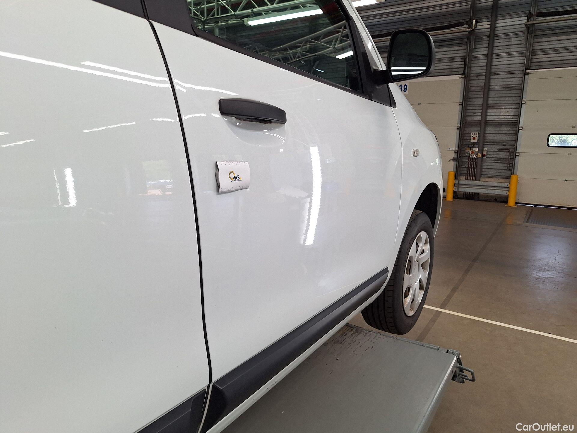  Dacia  Lodgy Dacia,  '12, Dacia  TCe 100 Essential 5PL 5d #24