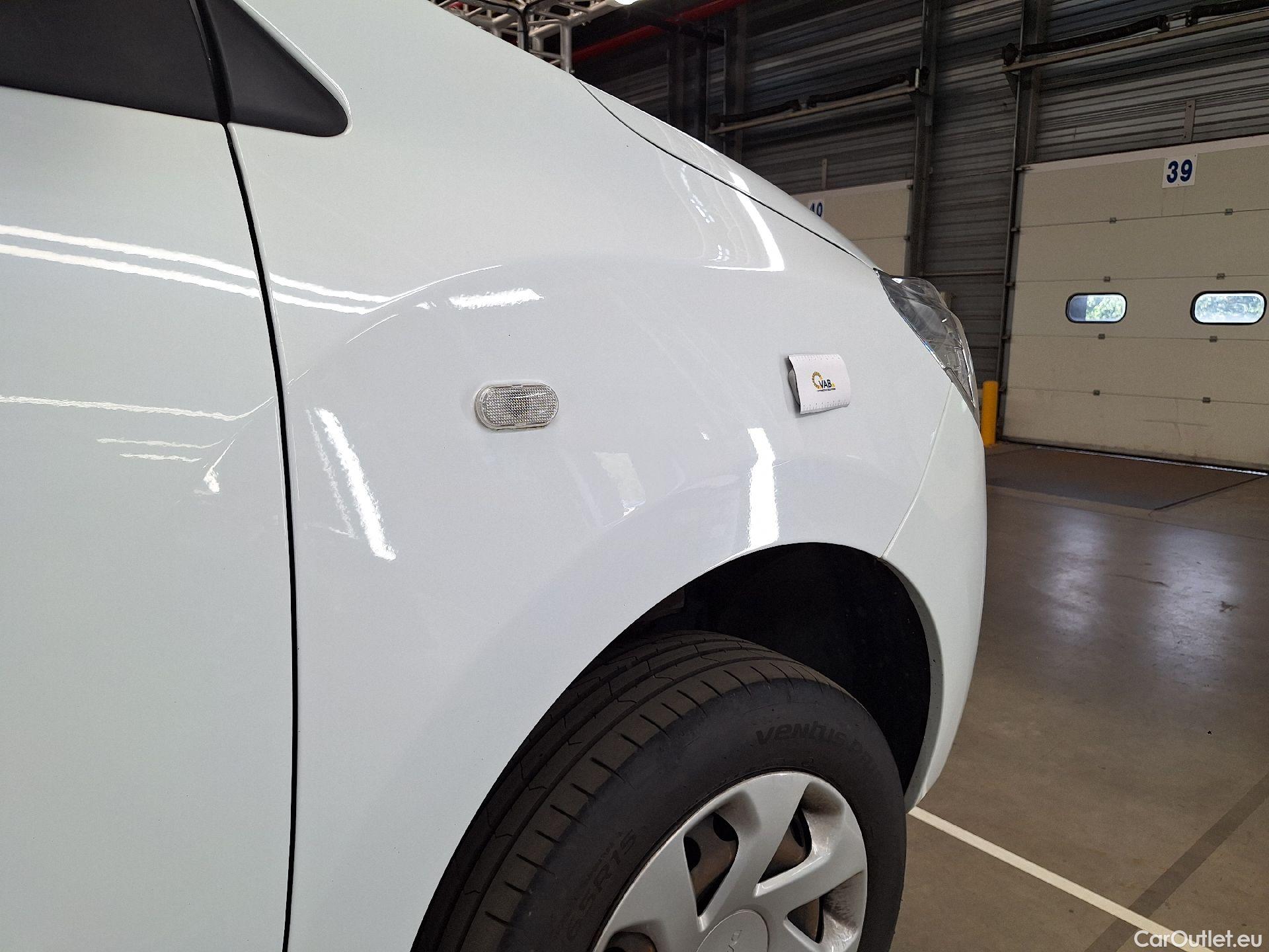  Dacia  Lodgy Dacia,  '12, Dacia  TCe 100 Essential 5PL 5d #27