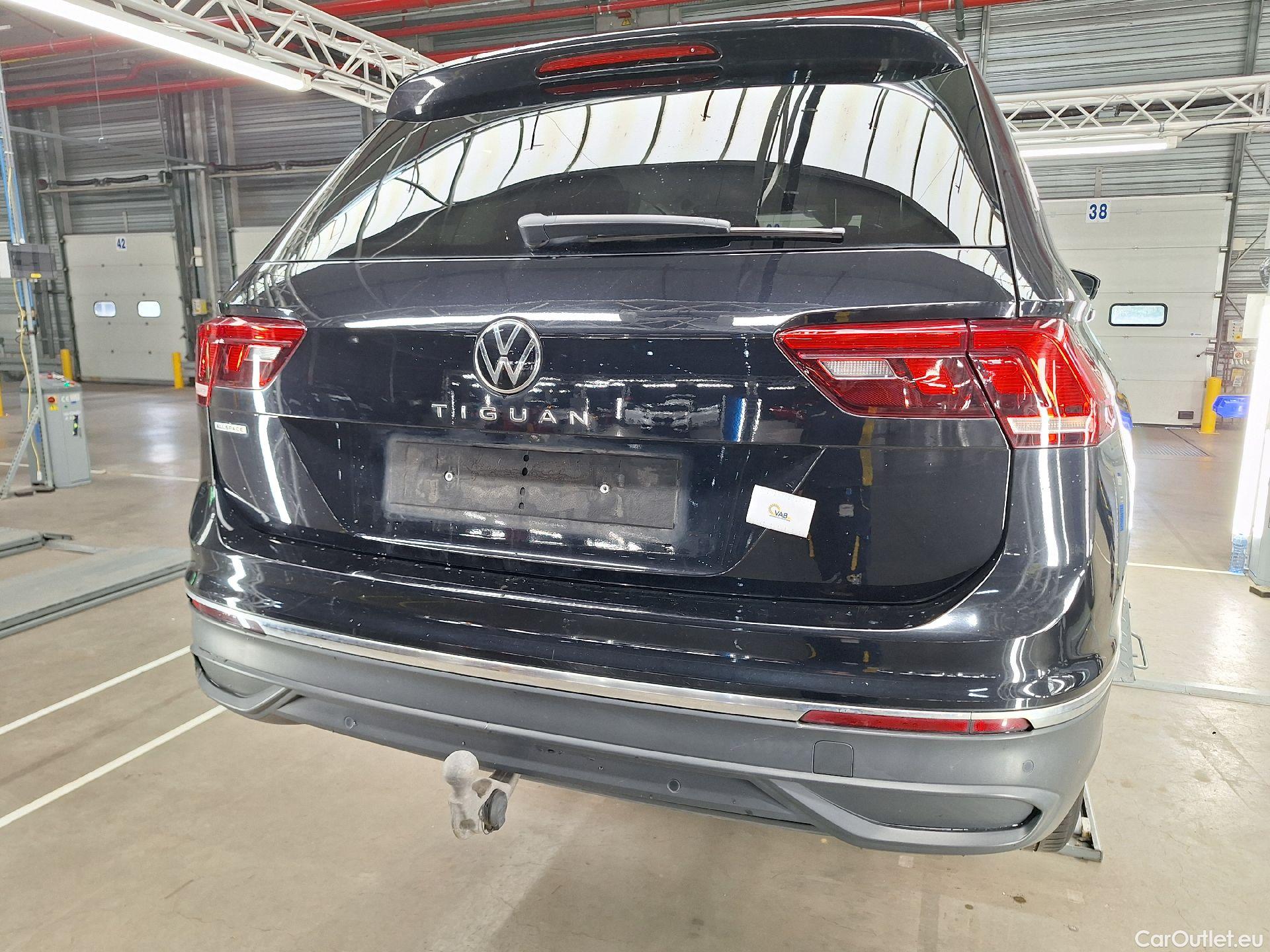  Volkswagen  Tiguan VW,  Alls FL'21, Volkswagen  Allspace 1.5 TSI DSG Life 5d #37