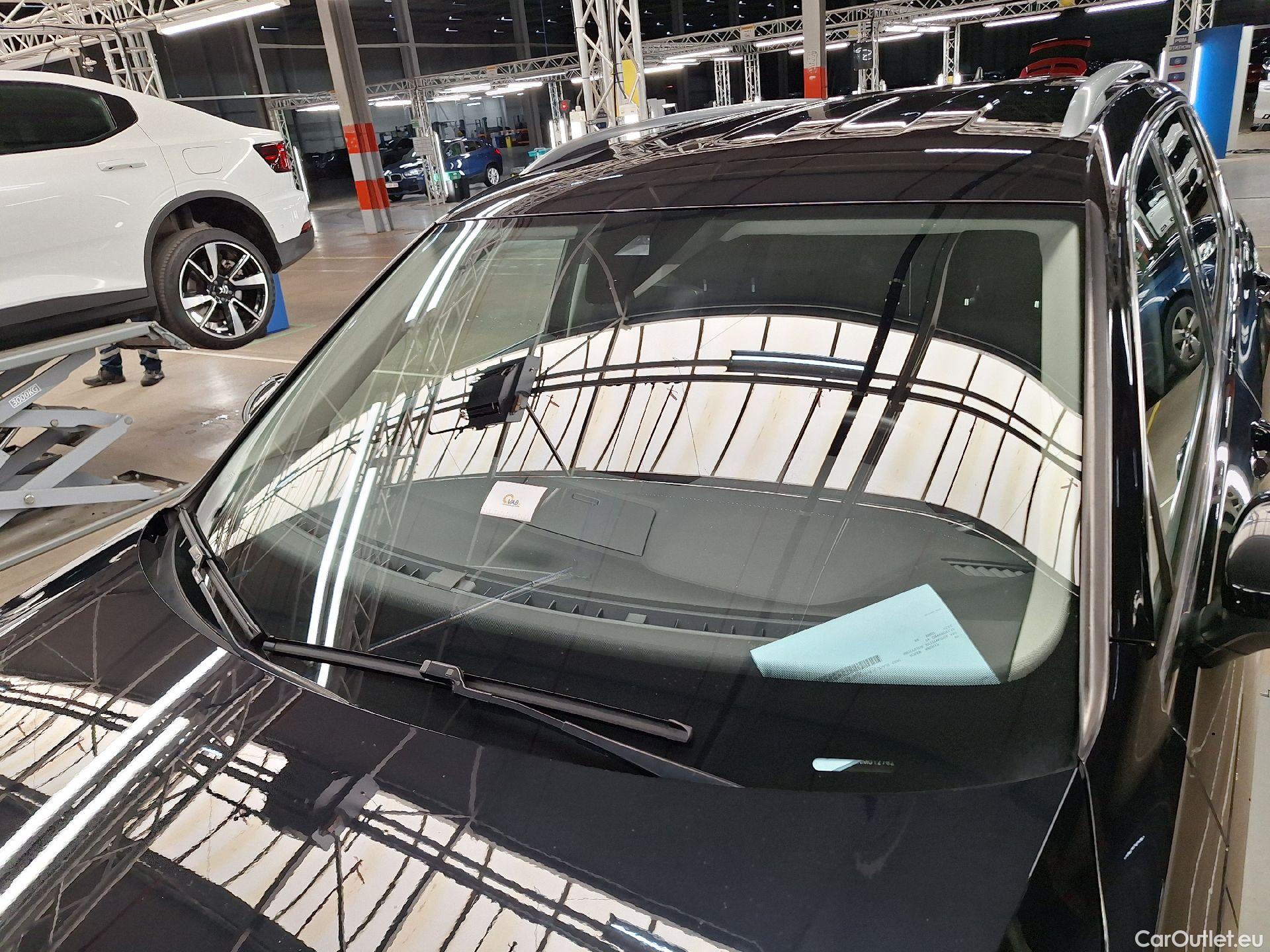 Volkswagen  Tiguan VW,  Alls FL'21, Volkswagen  Allspace 1.5 TSI DSG Life 5d #61