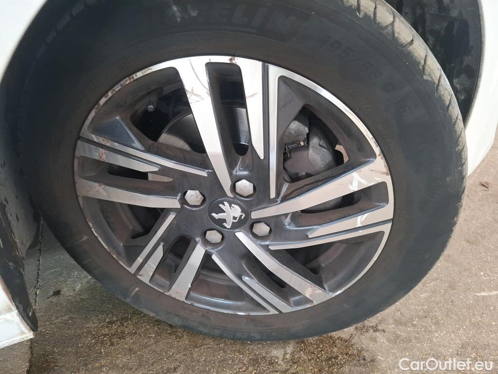  Peugeot  208 PEUGEOT  / 2019 / 5P / Berline Puretech 100 S&S Allure Business #20