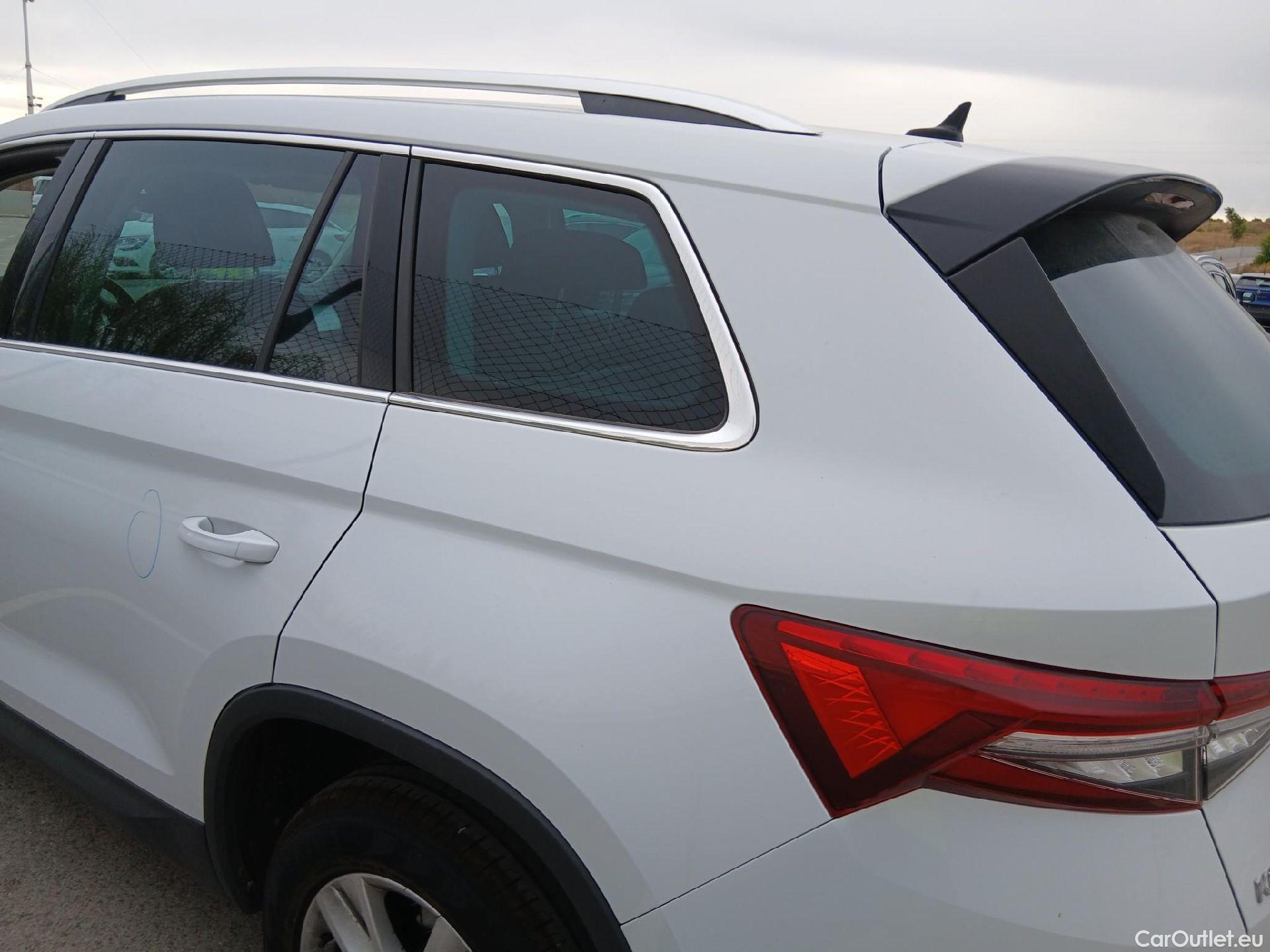  Skoda  Kodiaq SKODA  / 2021 / 5P / todoterreno 2.0 TDI 110KW (150cv) DSG 4x4 Ambition #25