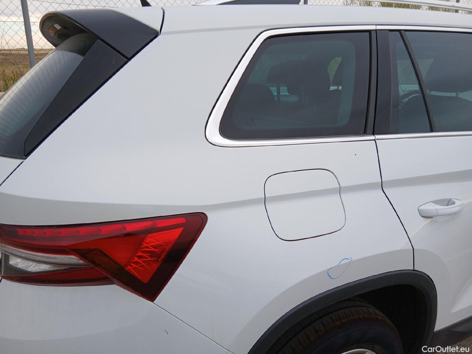  Skoda  Kodiaq SKODA  / 2021 / 5P / todoterreno 2.0 TDI 110KW (150cv) DSG 4x4 Ambition #35