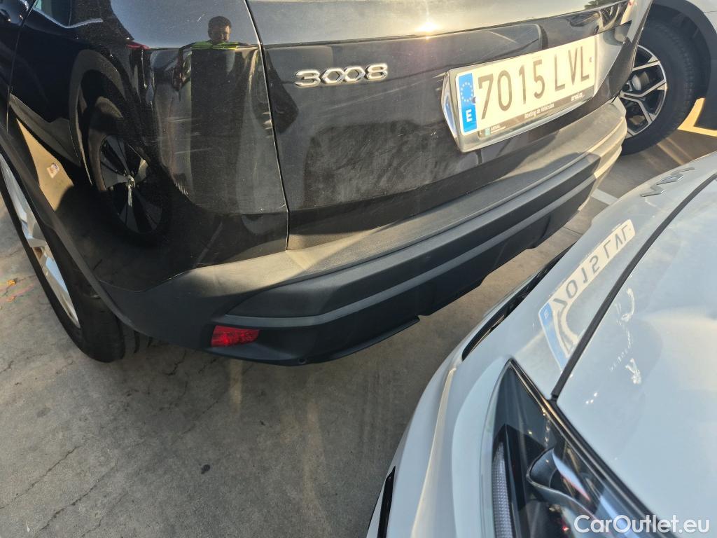  Peugeot  3008 PEUGEOT  / 2020 / 5P / todoterreno 1.5 BlueHDi 96kW S&S Active Pack EAT8 #35