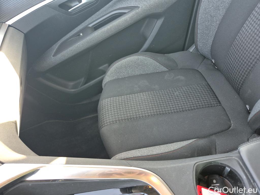  Peugeot  3008 PEUGEOT  / 2020 / 5P / todoterreno 1.5 BlueHDi 96kW S&S Active Pack EAT8 #23