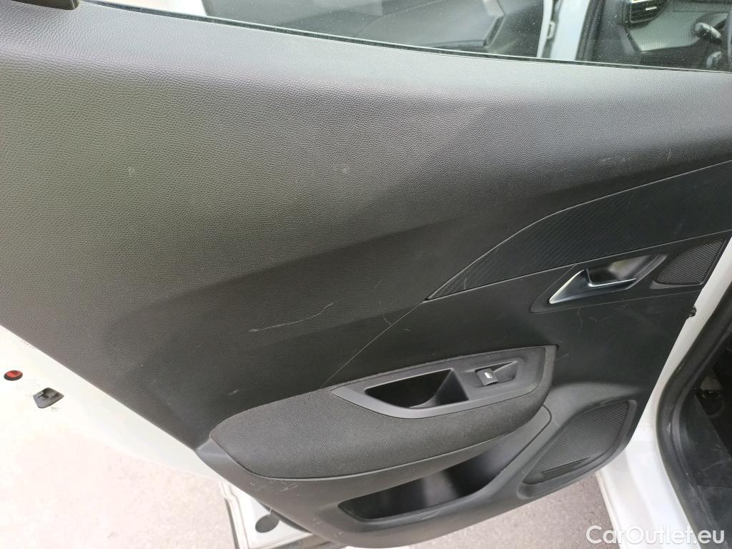  Peugeot  2008 PEUGEOT  / 2019 / 5P / todoterreno Active Pack BlueHDI 81kW (110CV) #15