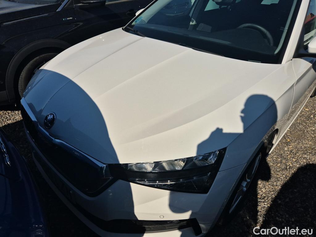  Skoda  Scala SKODA  / 2019 / 5P / berlina con portón  1.0 TSI 70 KW (95 CV) Emotion #1