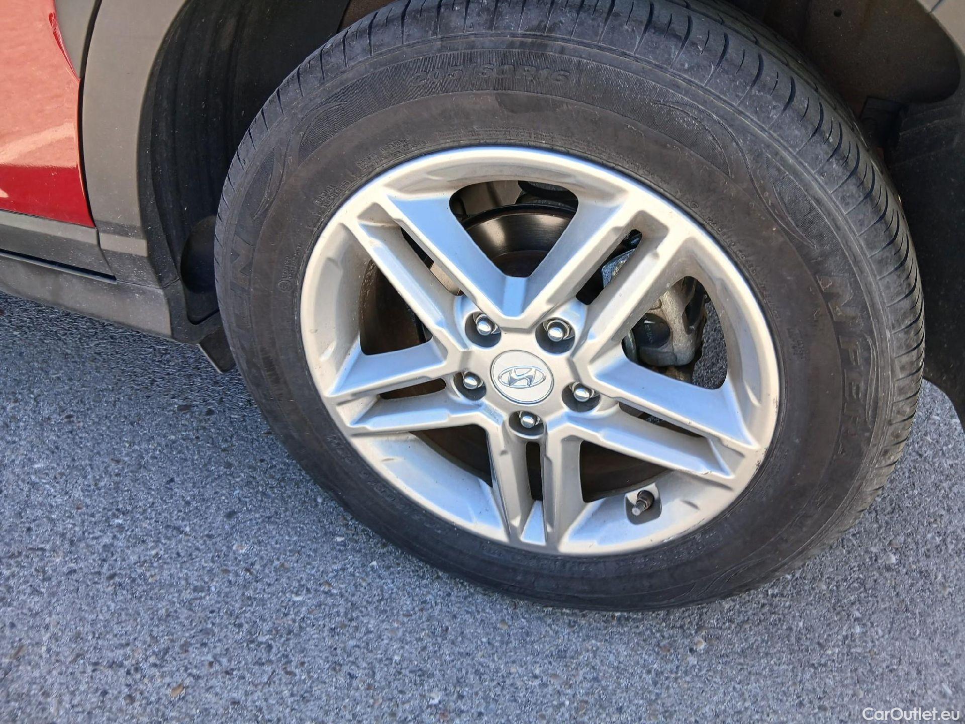  Hyundai  Konna HYUNDAI Kona / 2017 / 5P / todoterreno 1.0 TGDi Klass 4x2 #23