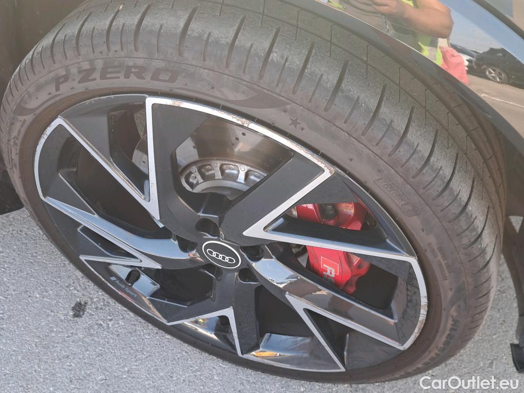  Audi  Q3 AUDI  / 2018 / 5P / todoterreno RS 2.5 TFSI quattro #7