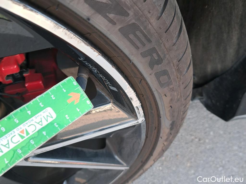  Audi  Q3 AUDI  / 2018 / 5P / todoterreno RS 2.5 TFSI quattro #6