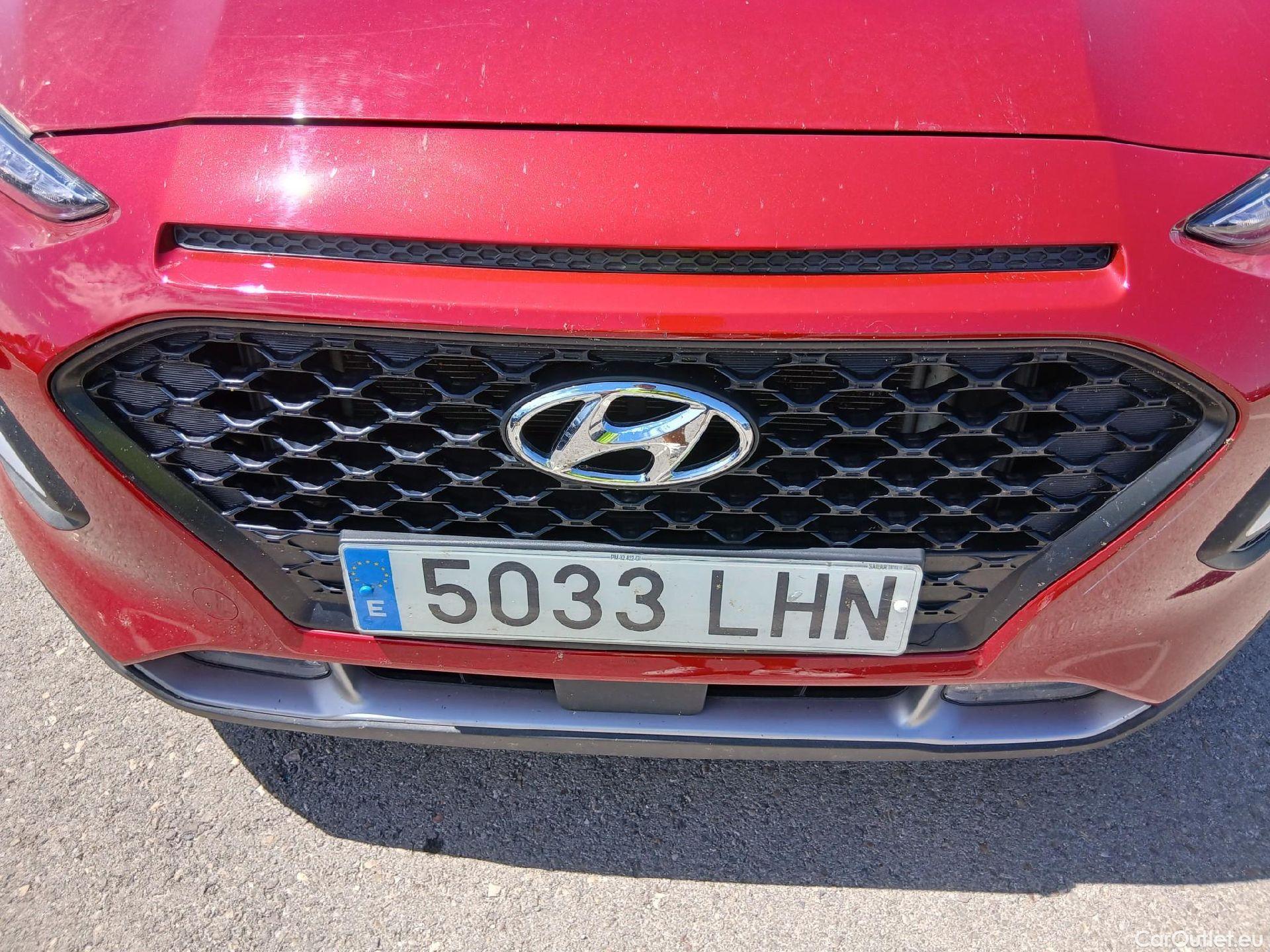  Hyundai  Konna HYUNDAI Kona / 2017 / 5P / todoterreno 1.0 TGDi Klass 4x2 #6