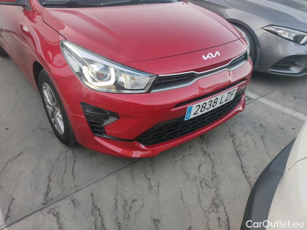  KIA  Rio KIA  / 2020 / 5P / berlina con portón 1.0 T-GDi 74kW (100CV) MHEV iMT Concept #15